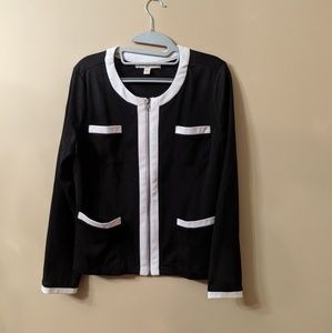 Black and White Zip-Up Casual Blazer